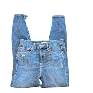Good American good waist jeans size 8/29 distressed